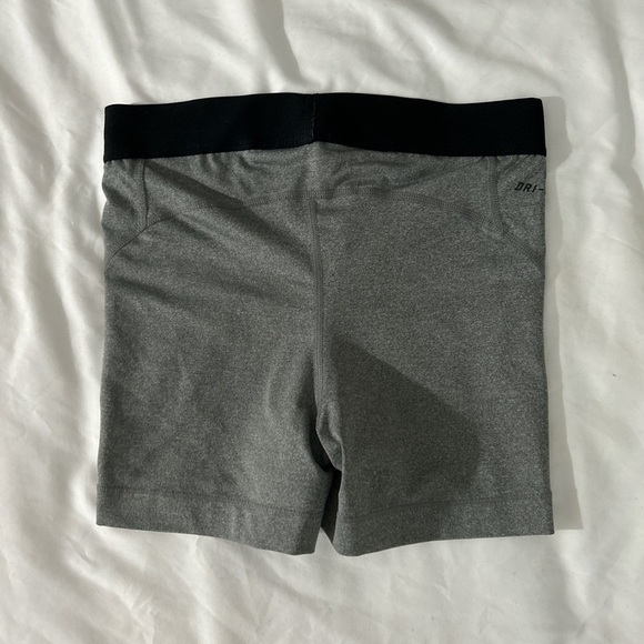 Grey Nike Pros - Picture 3 of 4